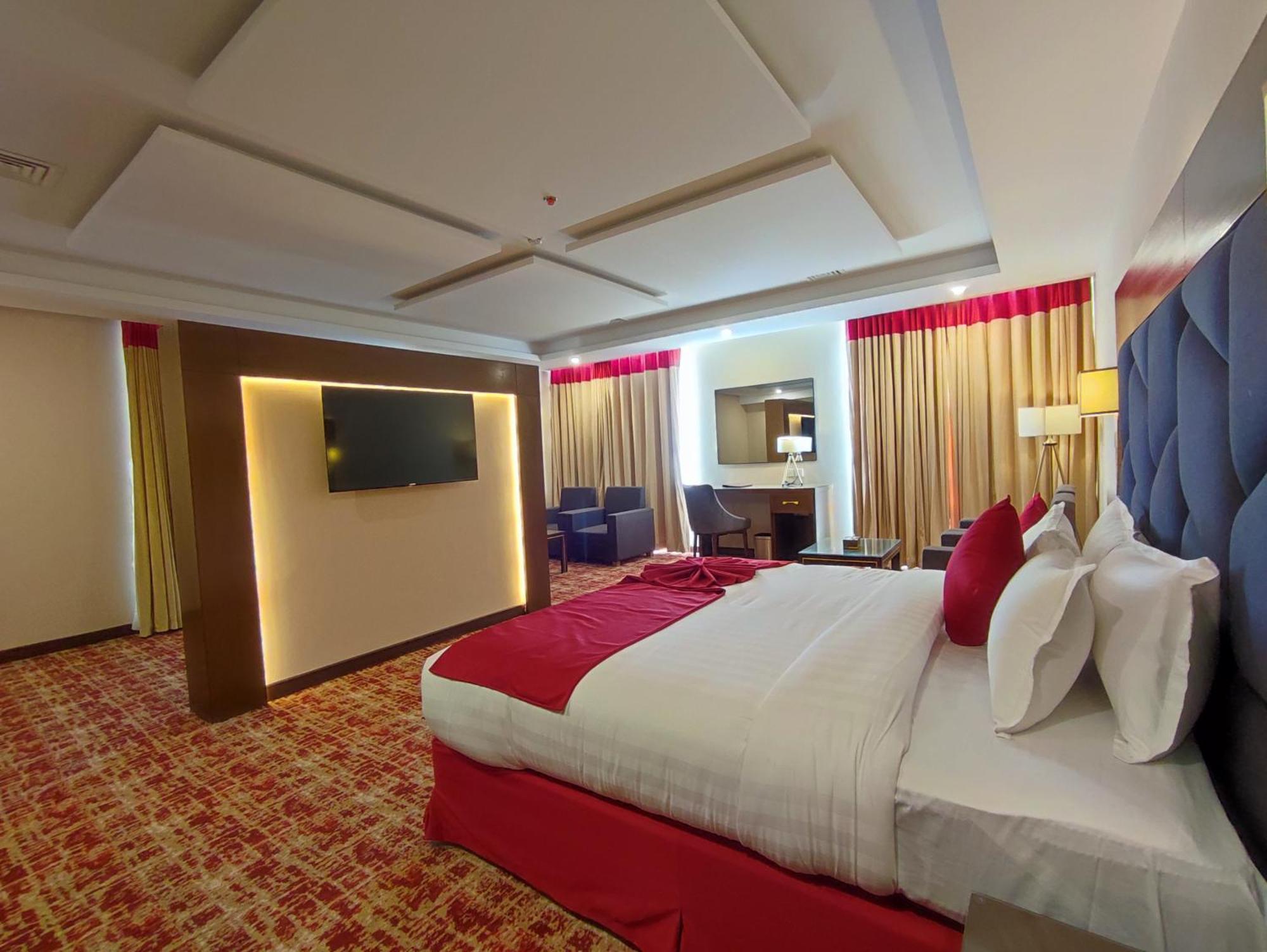 Ramada By Wyndham Murree Lower Topa Resort Exterior photo